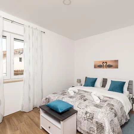 Palada Apartment *
